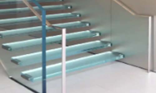 Comment choisir le verre pour escaliers architecturaux