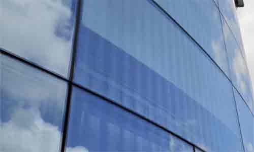 Que sont les marques de contrainte du verre trempé ?